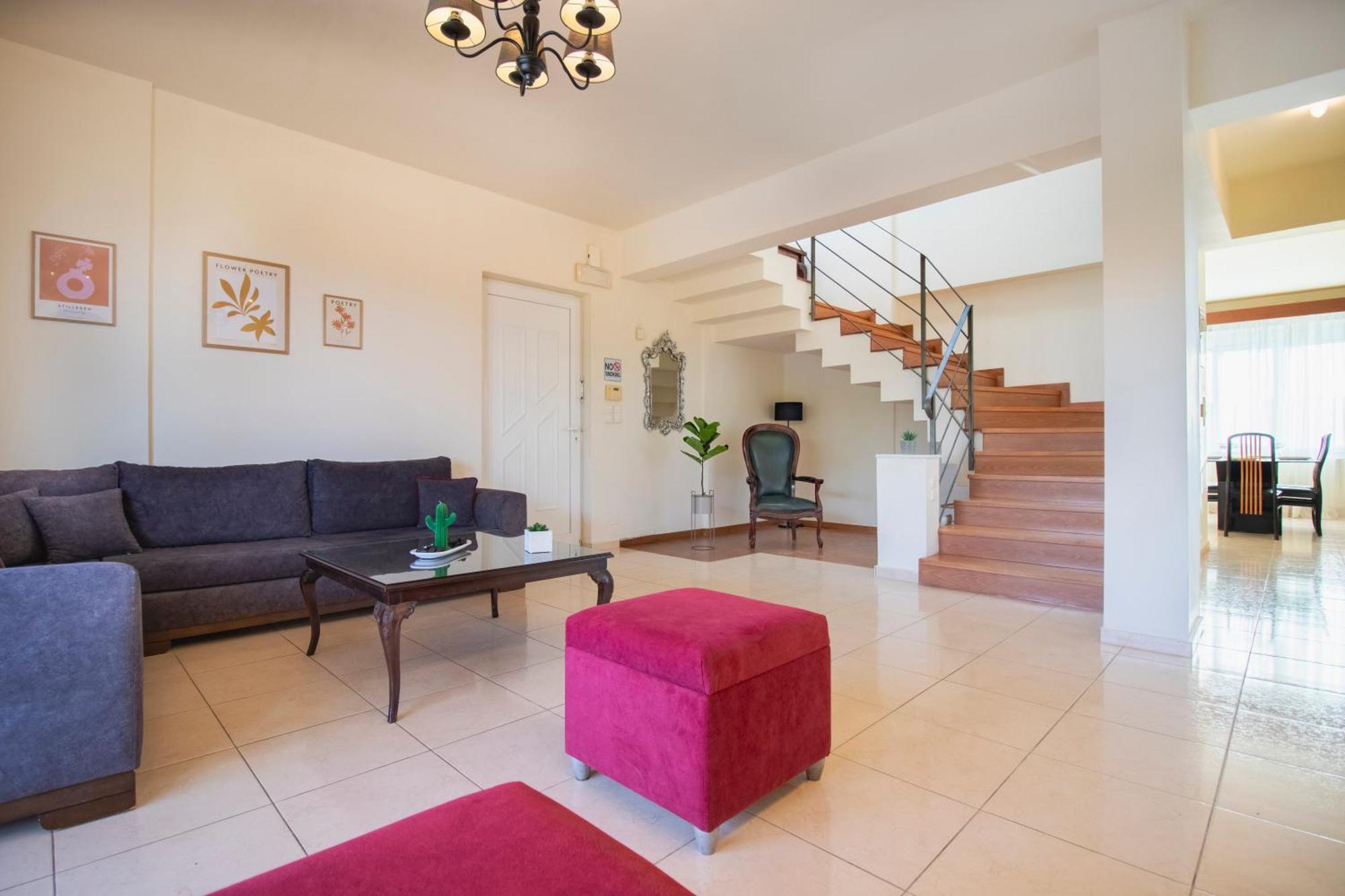 With Private Pool & Jaccuzi Close The Héraklion