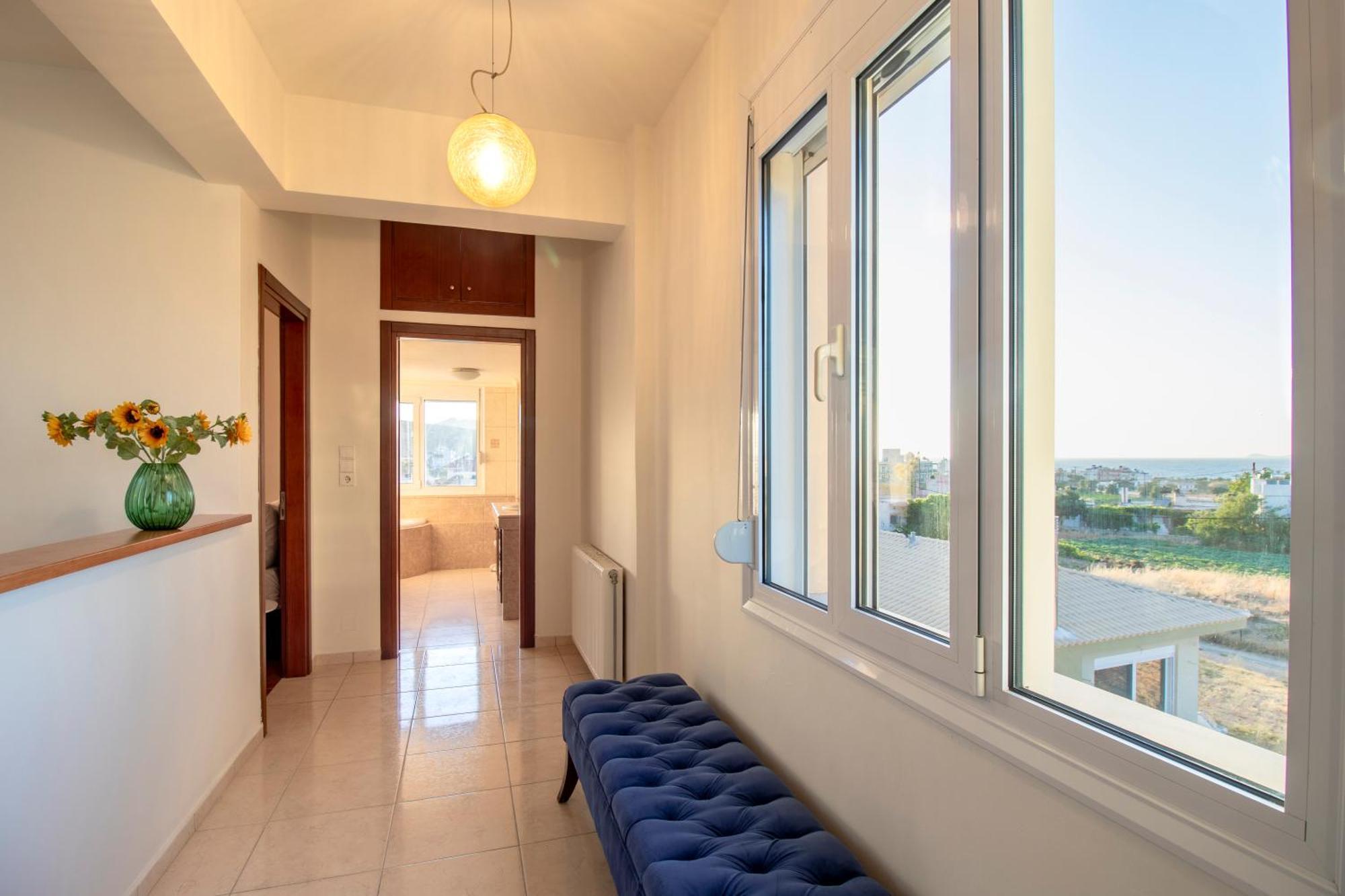 With Private Pool & Jaccuzi Close The Villa *