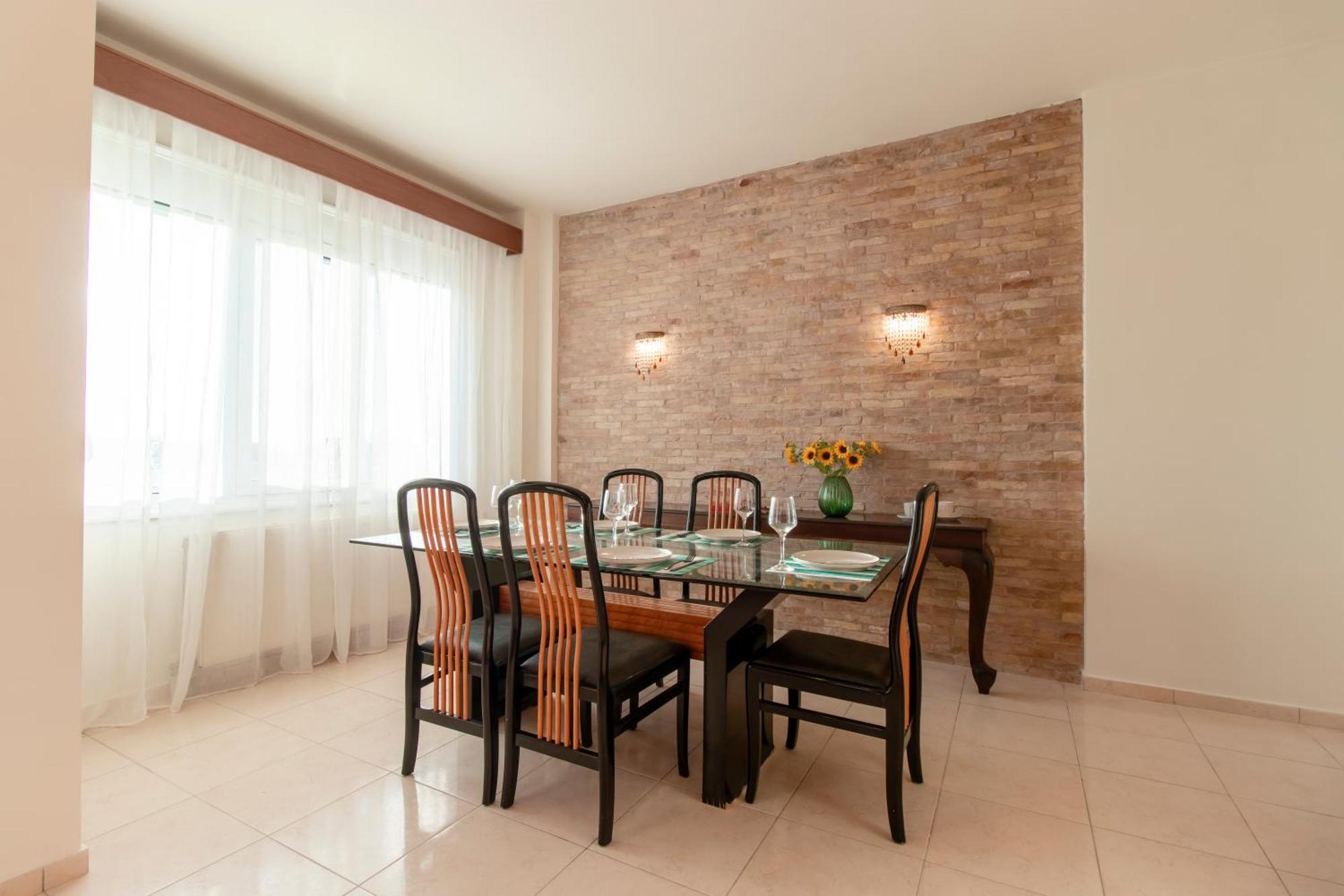 Villa With Private Pool & Jaccuzi Close The Héraklion